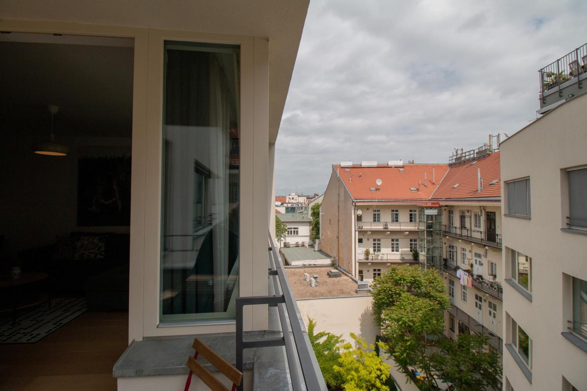 Stay Inn Apartments Krakovska Prague Exterior photo