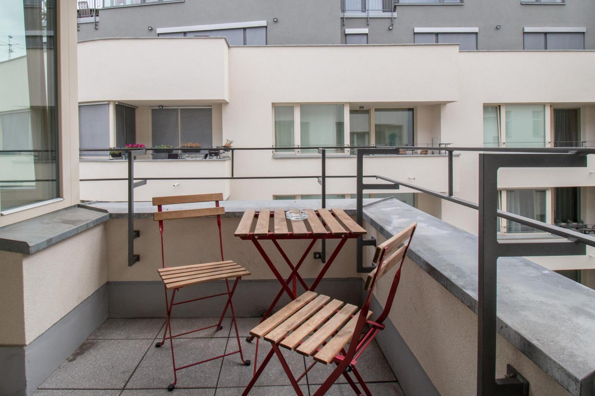 Stay Inn Apartments Krakovska Prague Exterior photo
